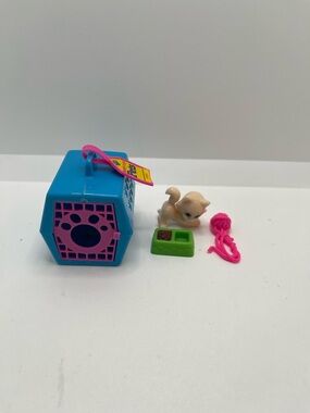 1993 Littlest Pet Shop Playful Kitten w/ Snuggly Crate Kenner Vintage Set